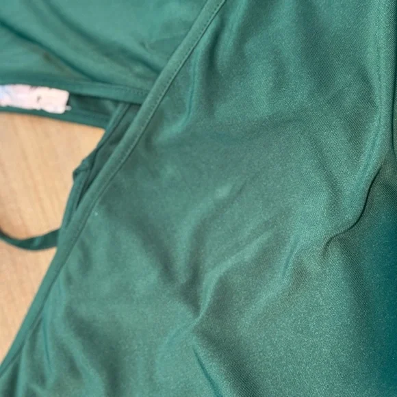 Willow & Root Forest Green Wrap Blouse - Picture 6 of 6